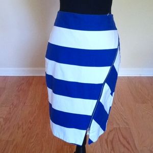 NWOT Express skirt. Size: 2